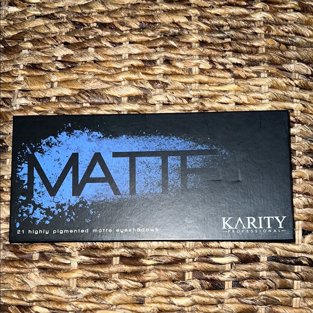 Karity Matte Eyeshadow Palette